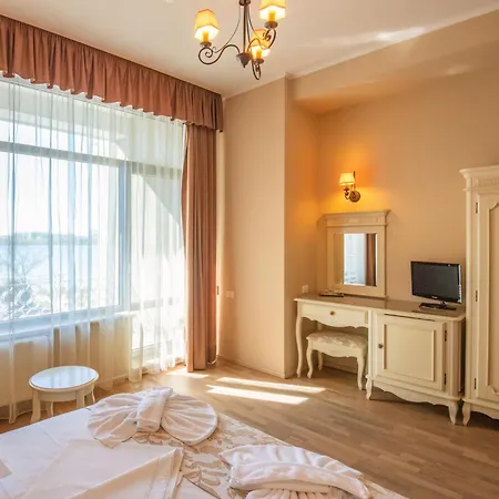 Complex Verona Mamaia Nord Vilă *