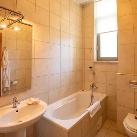 فيلة Complex Verona Mamaia Nord
